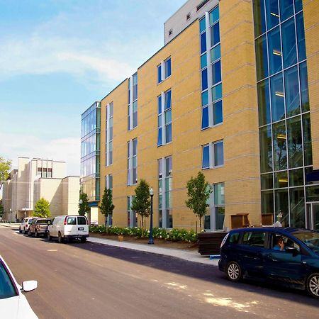 Queen'S University - David C. Smith House - Campus Accommodation Kingston Exterior photo